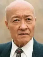 Aki Aleong
